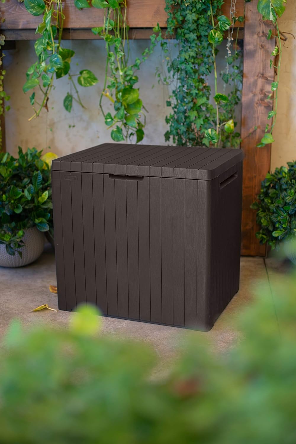 Keter City Outdoor Storage Box - Gardening Tools Images recension och pris